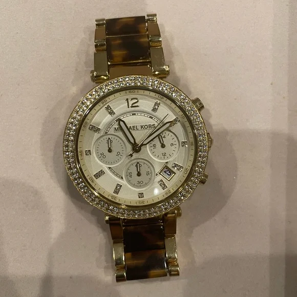 Authentic MK tortoise watch! Like new condition✨⭐️ Michael Kors MK-5038 Jet Set Tortoise Shell Acrylic 37mm  main image 4